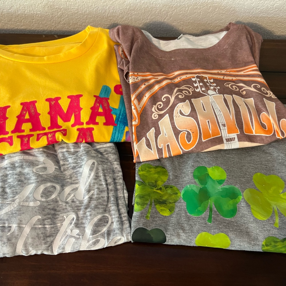 4 graphic tees